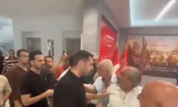 CHP İzmir İl binasında tansiyon yükseldi