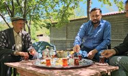 Türkiye'nin çok dilli köyü: 7'den 70'e herkes 3 dil biliyor