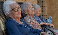 Dünyanın en yaşlı kız kardeşleri: 316 yaşındalar