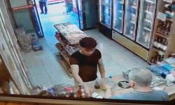 Buldukları kredi kartıyla alışveriş yaptılar