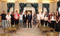 “Bizim Çocuklar” marşının gençleri Büyükşehir’de ağırlandı