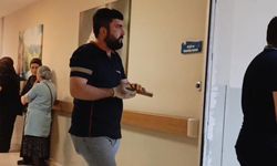 Bursa'da korkunç kaza! Çiviyi tahta yerine eline çaktı hastaneye kaldırıldı
