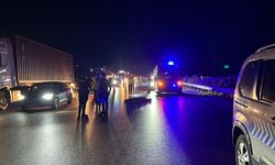 Bursa’da otobanda karşıya geçmek isteyen kişiye tır çarptı