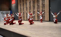 Karacabey'de halk oyunları gecesi büyük beğeni topladı