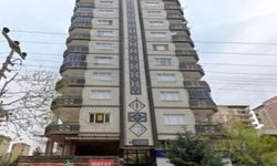 49 kişiye mezar olan Emre Apartmanı davasında belediye çalışanları hakim karşısında