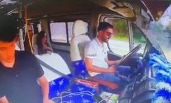 Adana'da sürücü uyudu, dolmuş duvara çarptı: 7 yaralı