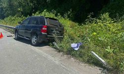 Bariyer aracın motoruna saplandı: 1 yaralı