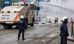 Belçika'da protestocular ile polis arasında çatışma