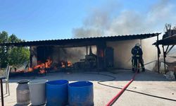 Besiciye ait konteyner, yangında kullanılamaz hale geldi