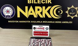 Bilecik'te bir araç ve 2 şahıs üzerinde yapılan aramada uyuşturucu madde ele geçirildi