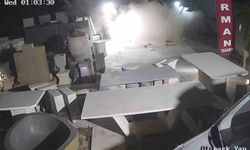 Bodrum'da düğün salonuna dalan otomobilin kaza anı güvenlik kamerasına yansıdı