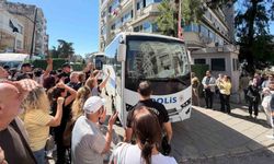 Buca Belediyesine yolsuzluk operasyonunda şüpheliler hastaneye sevk edildi