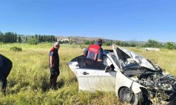 Çorum'da otomobil şarampole devrildi: 1 ölü