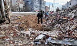 Deprem davasında dikkat çeken gerekçe: 'Saygılı tutum' cezada indirime neden oldu