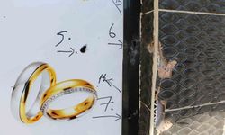 Diyarbakır'da kuyumcuya 16 el ateş edildi