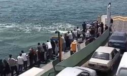 Feribottan denize düşen kişiye büfe çalışanından hayat kurtaran müdahale