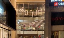 Forum Kayseri önünde bıçaklı kavga