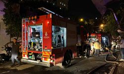 Gaziosmanpaşa'da gecekondu alev alev yandı