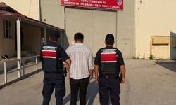 Hırsızlık suçundan aranan şahıs yakalandı
