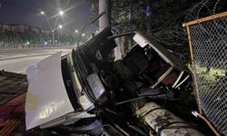 Kayseri'de kontrolden çıkan otomobil bahçeye uçtu: 3 yaralı