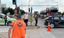 Kütahya'da iki otomobil çarpıştı: 5 yaralı