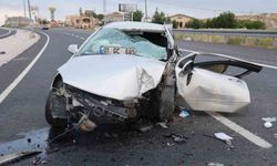 Nevşehir'de otomobil direğe çarptı: 1 çocuk ölü, 3 yaralı
