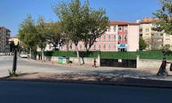 Öğrencilere yönelik kullanılan fırça sapı 'silah' sayıldı