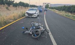 Otomobil ile motosiklet çarpıştı: 4 yaralı