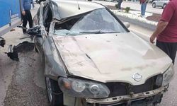 Park halindeki kamyonete çarptı, 2 çocuk yaralandı