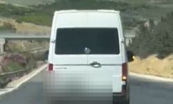 Trafiği tehlikeye düşüren minibüs sürücüsü sanal devriyeye takıldı