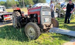 Uşak'ta meydana gelen trafik kazasında 4 kişi yaralandı