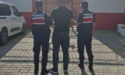 Uyuşturucu ve hırsızlık suçlarından aranan 2 hükümlü yakalandı