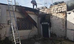 Van'da odunluk yangını