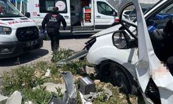 Van'da otomobiller çarpıştı: 4 ölü, 2 yaralı
