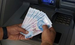 Çöpe atan parasını ATM'den alacak!
