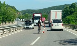 Yalova-Bursa yolunda arızalanan araç trafiği kilitledi