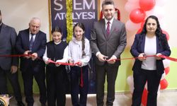 GESİAD’dan Keles’teki okula teknoloji laboratuvarı desteği