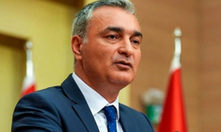 "Kurultaysız yol yürümek niyetinde değiliz"