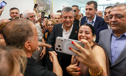CHP Grup Başkanı Özgür Özel Diyarbakır’da karşılandı