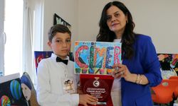 Hayalindeki CİMER'i resmedip Türkiye birincisi oldu
