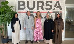 Yeniden Refah Partisi Kadın Kolları basın emekçilerinin sorunlarını araştırıyor