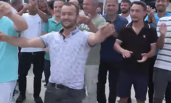 Maden işçileri zaferini erik dalıyla kutladı
