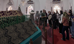 Bursa'da gençler tarihi yerinde keşfediyor