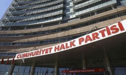Görevden alınan CHP'li başkanlar irtibat bürosu açıyor