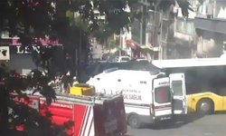 İETT otobüsü ile ambulans çarpıştı: 5 yaralı