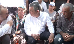 Özgür Özel Niğde’de kiraz üreticilerini dinledi