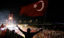 15 Temmuz 10 yaşında: Liderlerden peş peşe mesajlar