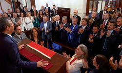 CHP’de toplu istifa: 264 eski milletvekili partiden ayrıldı