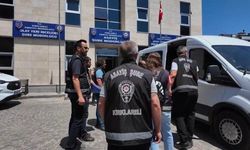 Kaçak araç şebekesine operasyon: 5 kişi tutuklandı