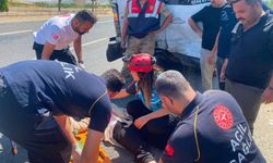 Otomobil yolcu minibüsüne çarptı: 12 yaralı
